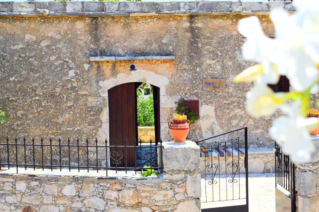 Villa Anna'S Stone House Megala Chorafia Exterior foto